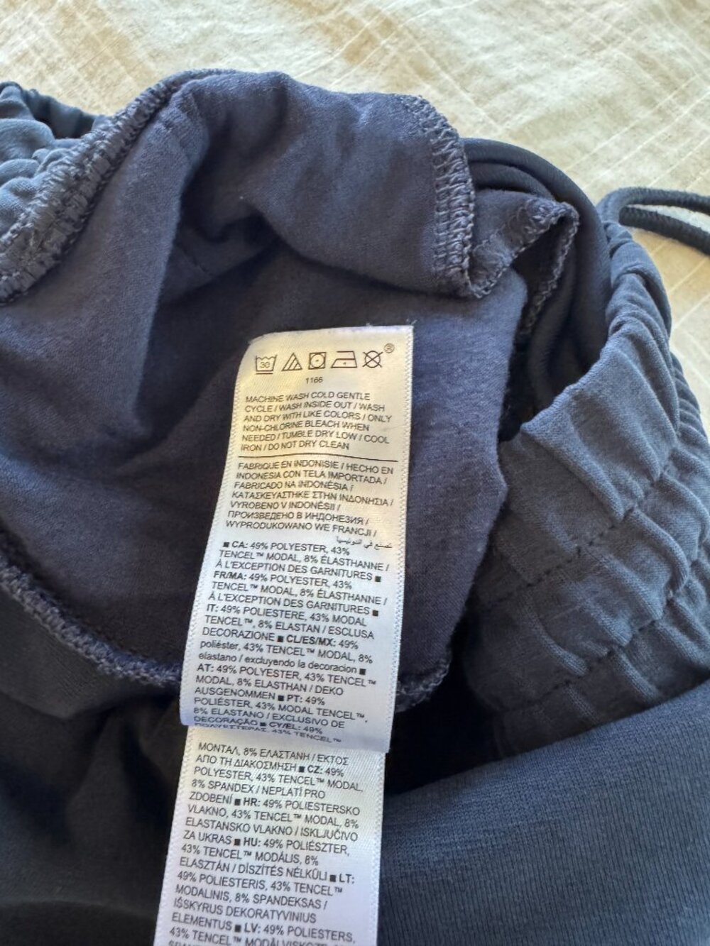 Athleta Seasoft Mid Rise Straight Pant Navy - Picture 9 of 12